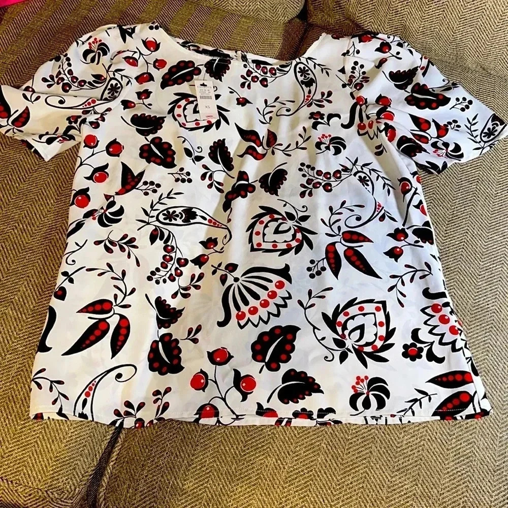 NWT talbots women floral blouse short sleeve shirt top size XS MSRP $79.50